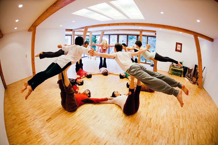 Acro Yoga